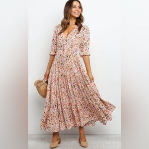 NWT Petal & Pup Kelda Dress in Beige Pink Floral Maxi Dress - Size Small